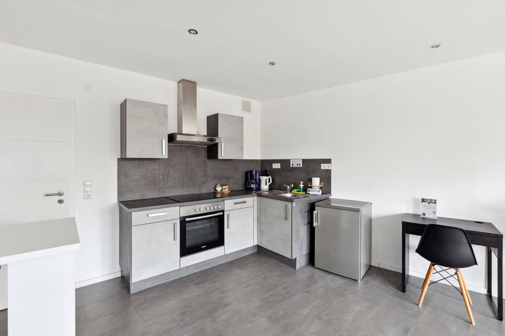 Sali Homes - Charming Studio Apartment In Heart Of Bayreuth With Balcony Exterior photo